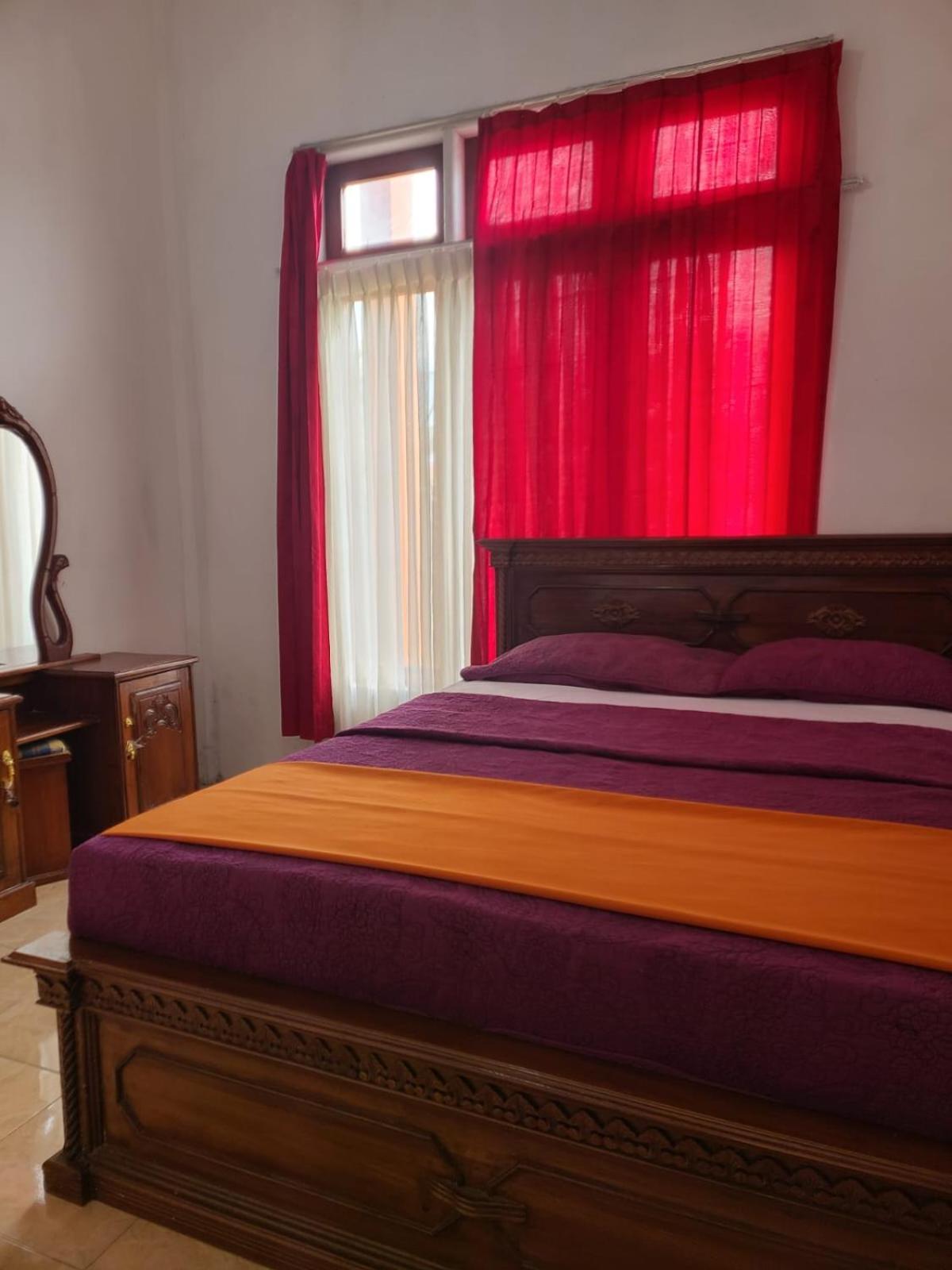Rumah Mawar Syariah Homestay Bukittinggi